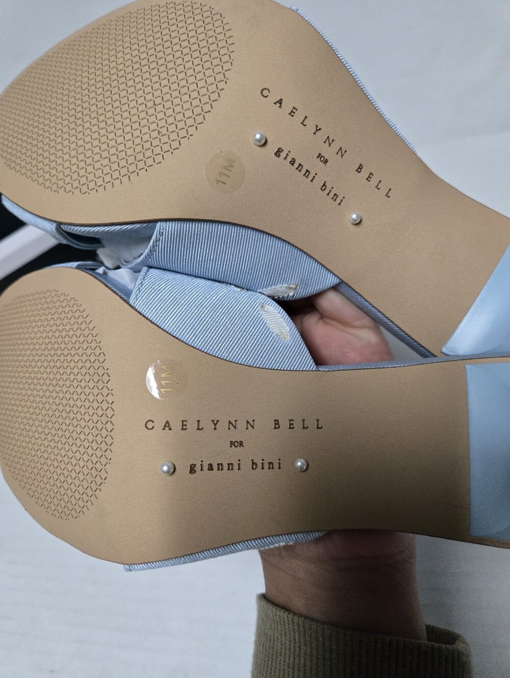 Caelynn Bell for Gianni Bini Womens Meredith Heels Lake Blue Size 11 Sandals NIB - Picture 8 of 10